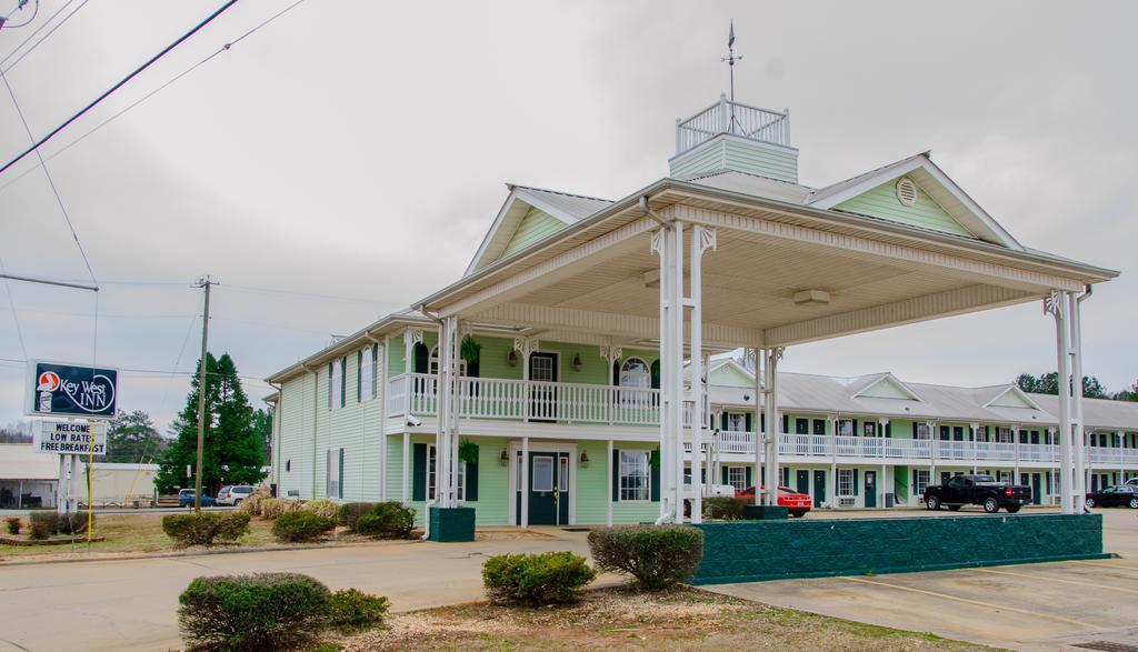 Key West Inn - Childersburg Экстерьер фото