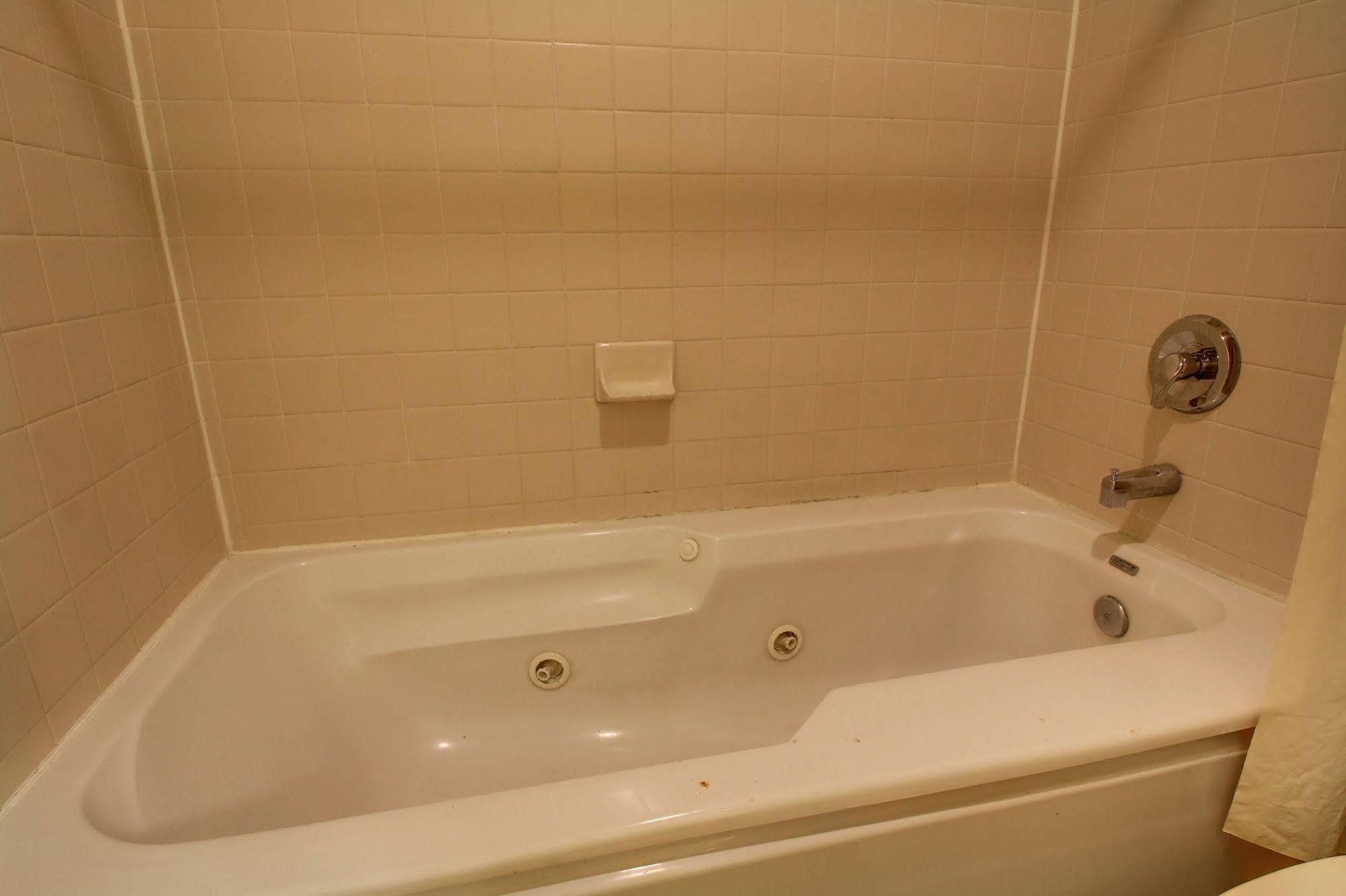 Key West Inn - Childersburg Экстерьер фото