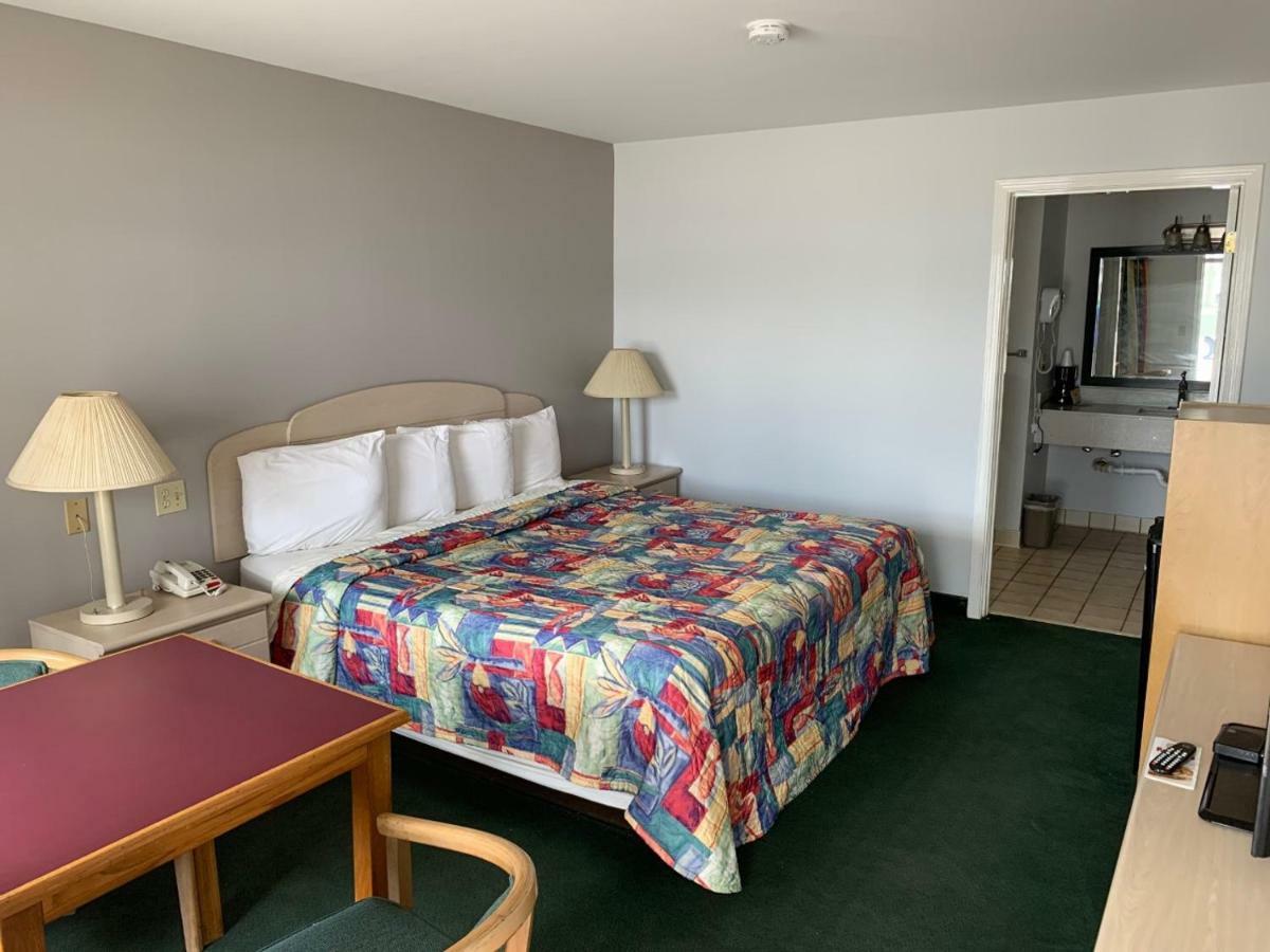 Key West Inn - Childersburg Экстерьер фото